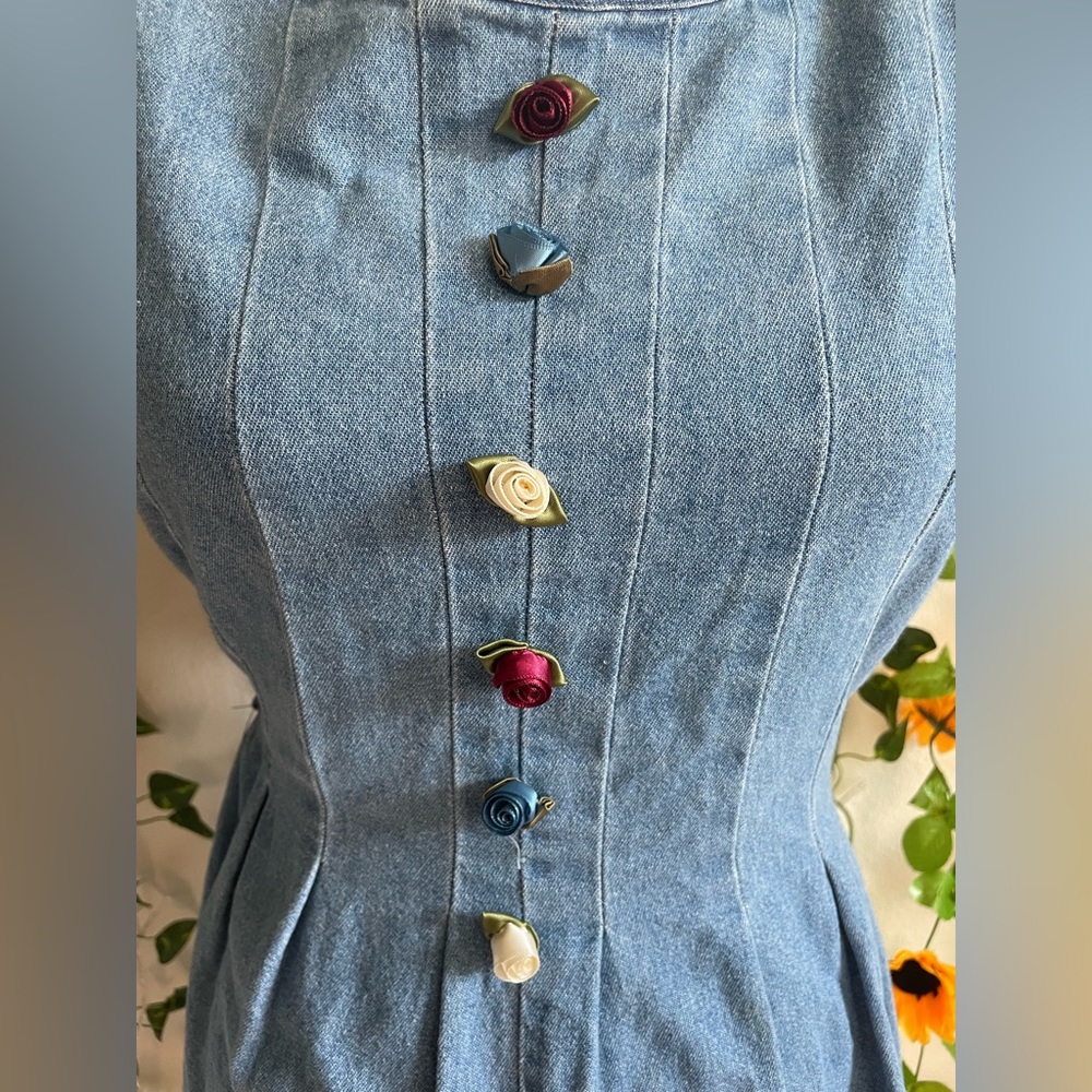 Vintage (80s) Alexandra Lee  Denim Romper With Rose Buttons 🌹 - Picture 3 of 17